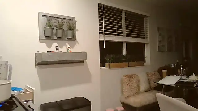 princesskimamii online show from November 2, 9:33 am