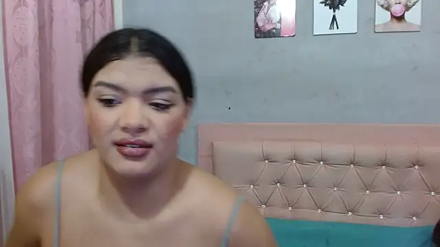 Snapshot of Alma_Meza chatting on May 25, 2:34 pm Alma Meza online show from May 25, 2:34 pm
