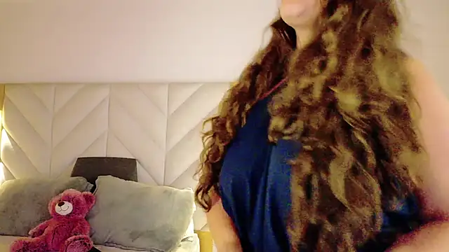 Snapshot of Anaise_latif chatting on May 27, 11:40 am Anaise latif online show from May 27, 11:40 am