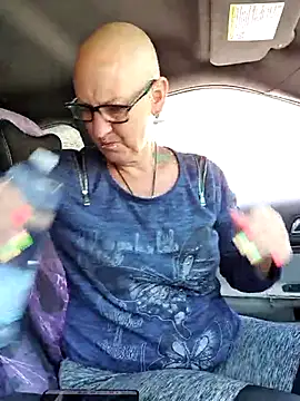 Emma Milf25 online show from March 7, 11:40 am