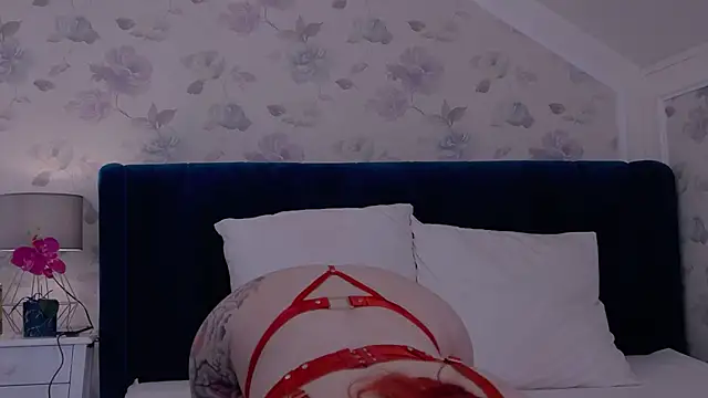 Snapshot of KailyKay chatting on December 3, 7:12 pm KailyKay online show from December 3, 7:12 pm