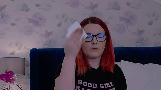 Snapshot of KailyKay chatting on December 5, 7:10 pm KailyKay online show from December 5, 7:10 pm