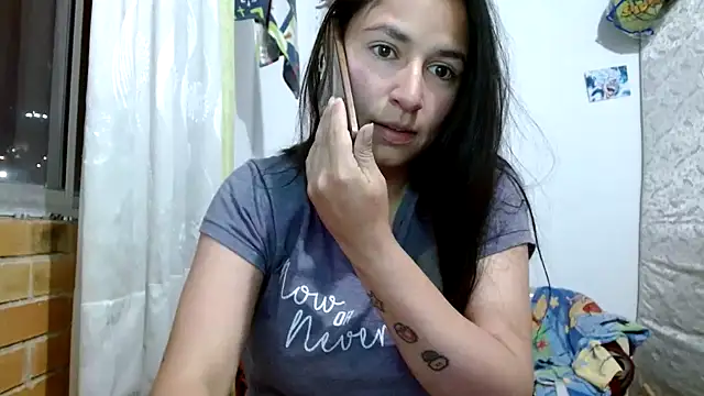 Escarcha-blue online show from November 7, 11:27 pm