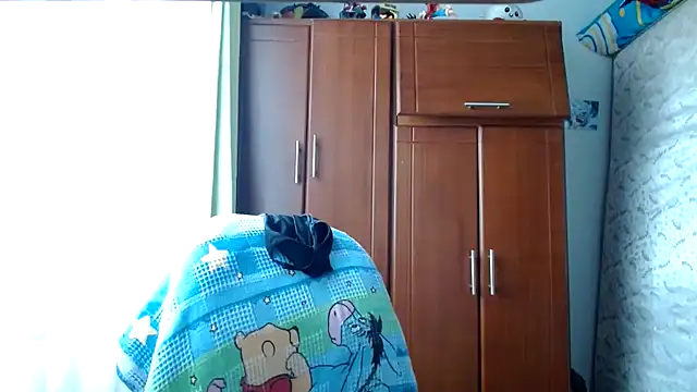Escarcha-blue online show from April 26, 6:49 pm