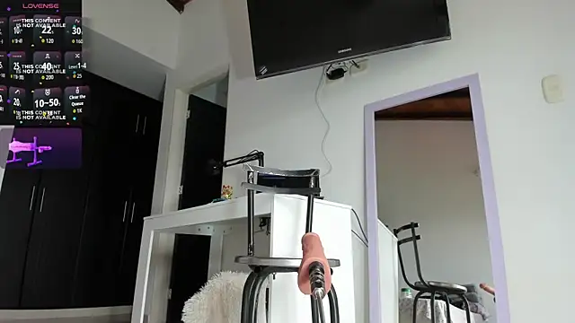 Snapshot of valery_sweetscheeks chatting on October 7, 5:10 pm valery sweetscheeks online show from October 7, 5:10 pm