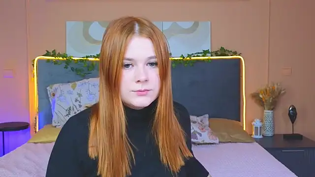 Snapshot of Eva_Starlight chatting on October 9, 4:10 am Eva Starlight online show from October 9, 4:10 am