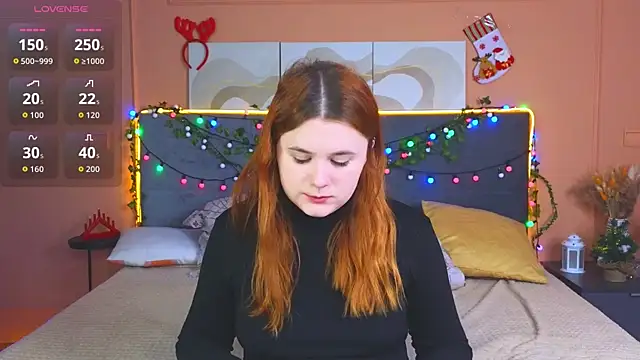 Snapshot of Eva_Starlight chatting on December 14, 4:07 am Eva Starlight online show from December 14, 4:07 am