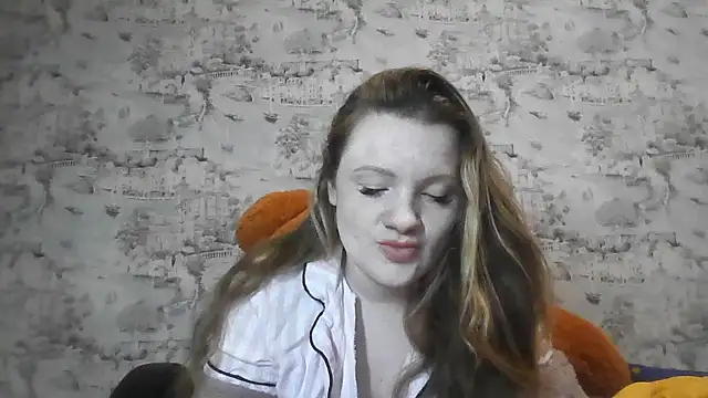 Eveline May online show from March 9, 7:18 pm