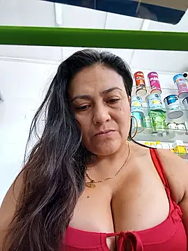 roxanasexy2025 online show from January 11, 3:50 pm