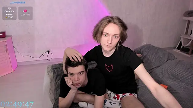 Elliot Winki online show from March 19, 2:21 pm