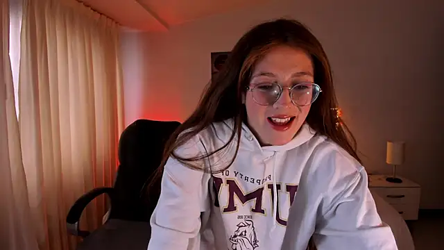 Snapshot of Emily_Warren_ chatting on September 30, 8:58 pm Emily Warren online show from September 30, 8:58 pm