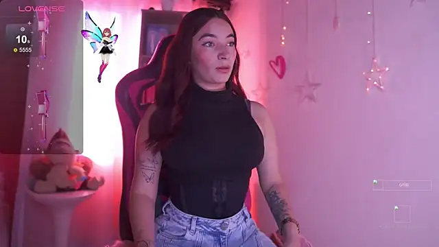 Snapshot of issa_monterrey chatting on October 2, 8:49 pm issa monterrey online show from October 2, 8:49 pm