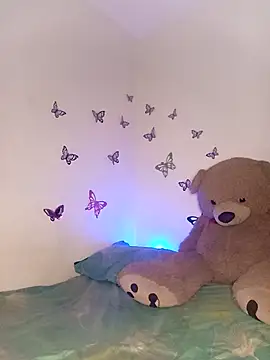 Valen thompsom 002 online show from March 19, 5:00 am