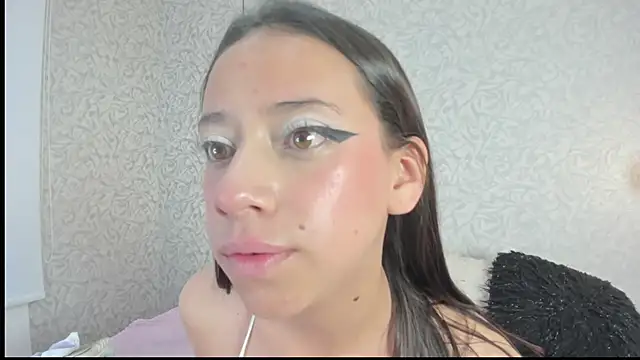 Snapshot of zephyra-angels chatting on October 23, 4:01 am zephyra-angels online show from October 23, 4:01 am