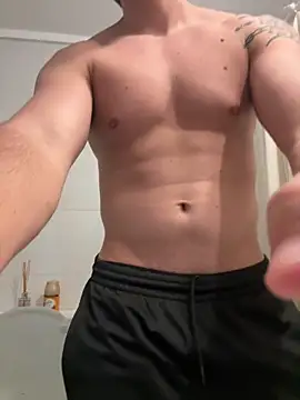 Snapshot of shuki0101 chatting on October 29, 4:09 pm shuki0101 online show from October 29, 4:09 pm