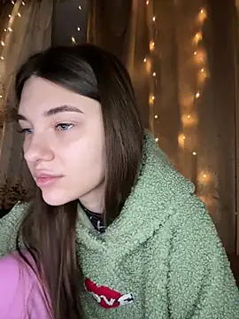 Snapshot of MrrKate chatting on February 11, 1:21 am MrrKate online show from February 11, 1:21 am