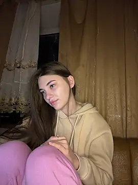 Snapshot of MrrKate chatting on February 28, 1:06 am MrrKate online show from February 28, 1:06 am