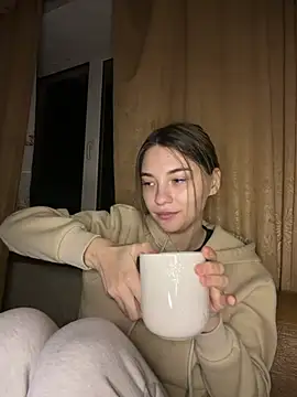 Snapshot of MrrKate chatting on March 8, 2:04 am MrrKate online show from March 8, 2:04 am