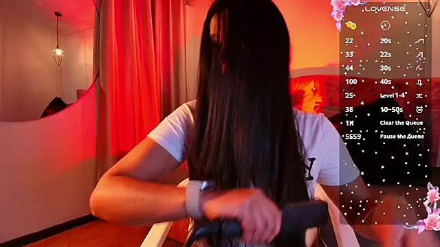 Snapshot of miaoconell chatting on October 17, 8:33 pm miaoconell online show from October 17, 8:33 pm