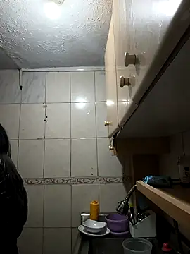 Snapshot of miaoconell chatting on November 29, 10:24 pm miaoconell online show from November 29, 10:24 pm