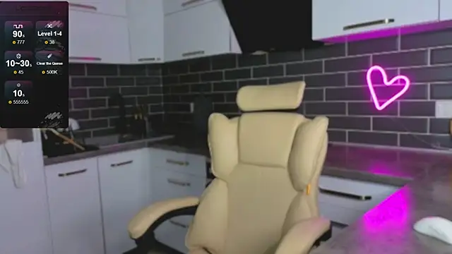 Snapshot of ShaiyaMinn3 chatting on June 14, 8:00 pm ShaiyaMinn3 online show from June 14, 8:00 pm