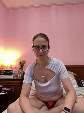 Snapshot of NataKitten chatting on March 8, 10:13 pm NataKitten online show from March 8, 10:13 pm