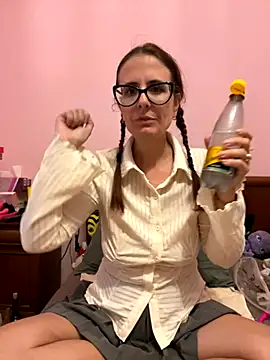 Snapshot of NataKitten chatting on November 9, 7:01 pm NataKitten online show from November 9, 7:01 pm