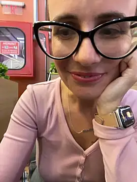 Snapshot of NataKitten chatting on November 10, 4:17 pm NataKitten online show from November 10, 4:17 pm