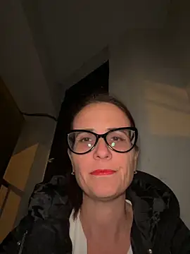 Snapshot of NataKitten chatting on December 5, 4:03 pm NataKitten online show from December 5, 4:03 pm