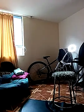 Snapshot of Ali3Martin chatting on March 22, 4:58 pm Ali3Martin online show from March 22, 4:58 pm