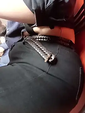 Snapshot of Ali3Martin chatting on February 21, 5:25 pm Ali3Martin online show from February 21, 5:25 pm