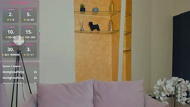 EdinaCordner online show from October 25, 11:40 am