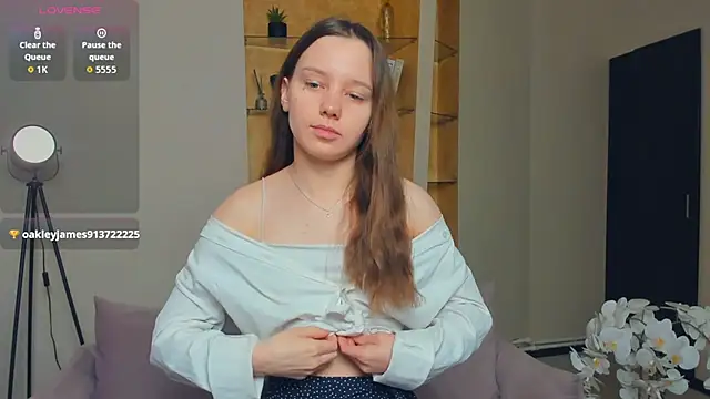 EdinaCordner online show from November 15, 10:45 am