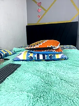 Snapshot of angellicaa_ chatting on October 22, 1:22 pm angellicaa online show from October 22, 1:22 pm