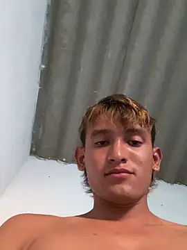 Babyalienqm online show from February 13, 9:55 pm