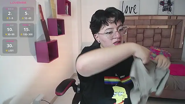 safyka online show from September 24, 12:58 am