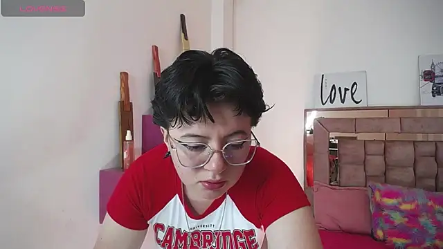 safyka online show from October 6, 2:20 am