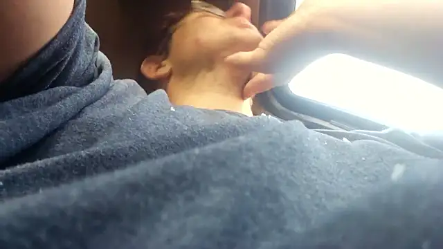 Snapshot of dylanroberts1995 chatting on May 20, 10:54 am dylanroberts1995 online show from May 20, 10:54 am