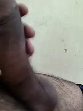 Snapshot of alkhabiir chatting on October 10, 5:45 pm alkhabiir online show from October 10, 5:45 pm