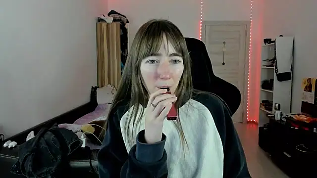 Snapshot of bekkawell chatting on November 12, 4:18 pm bekkawell online show from November 12, 4:18 pm