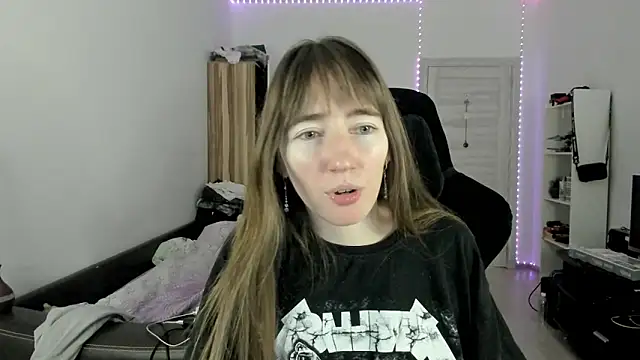 Snapshot of bekkawell chatting on December 14, 2:44 pm bekkawell online show from December 14, 2:44 pm