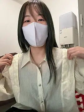 Snapshot of daiyo_kai_Gutara chatting on July 4, 6:41 am daiyo kai Gutara online show from July 4, 6:41 am