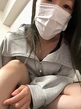 Snapshot of daiyo_kai_Gutara chatting on August 5, 1:36 pm daiyo kai Gutara online show from August 5, 1:36 pm