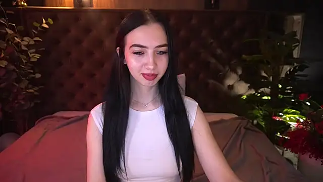 WildKittenX  online show from March 6, 6:43 am