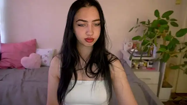 WildKittenX  online show from July 18, 4:38 am