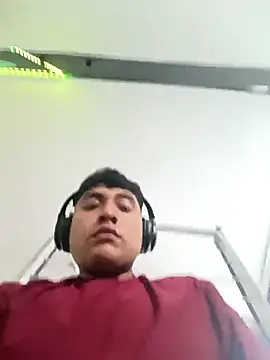 crisssalazar online show from March 10, 1:10 pm