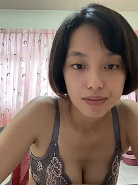 ladypaggy online show from February 6, 6:07 am