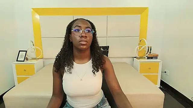 Snapshot of Qeen_blackk chatting on November 18, 7:07 pm Qeen blackk online show from November 18, 7:07 pm