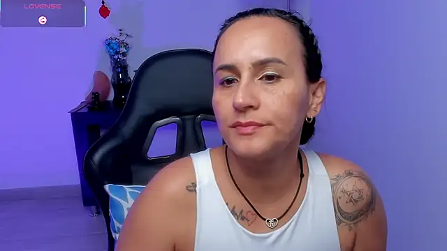Sara Charmy online show from June 6, 10:36 pm