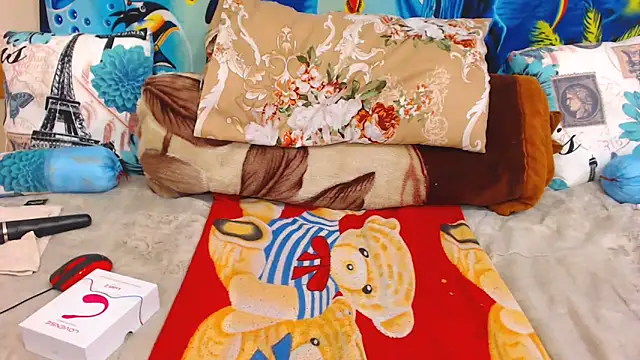 Snapshot of ChocolateClit chatting on November 11, 4:40 pm ChocolateClit online show from November 11, 4:40 pm